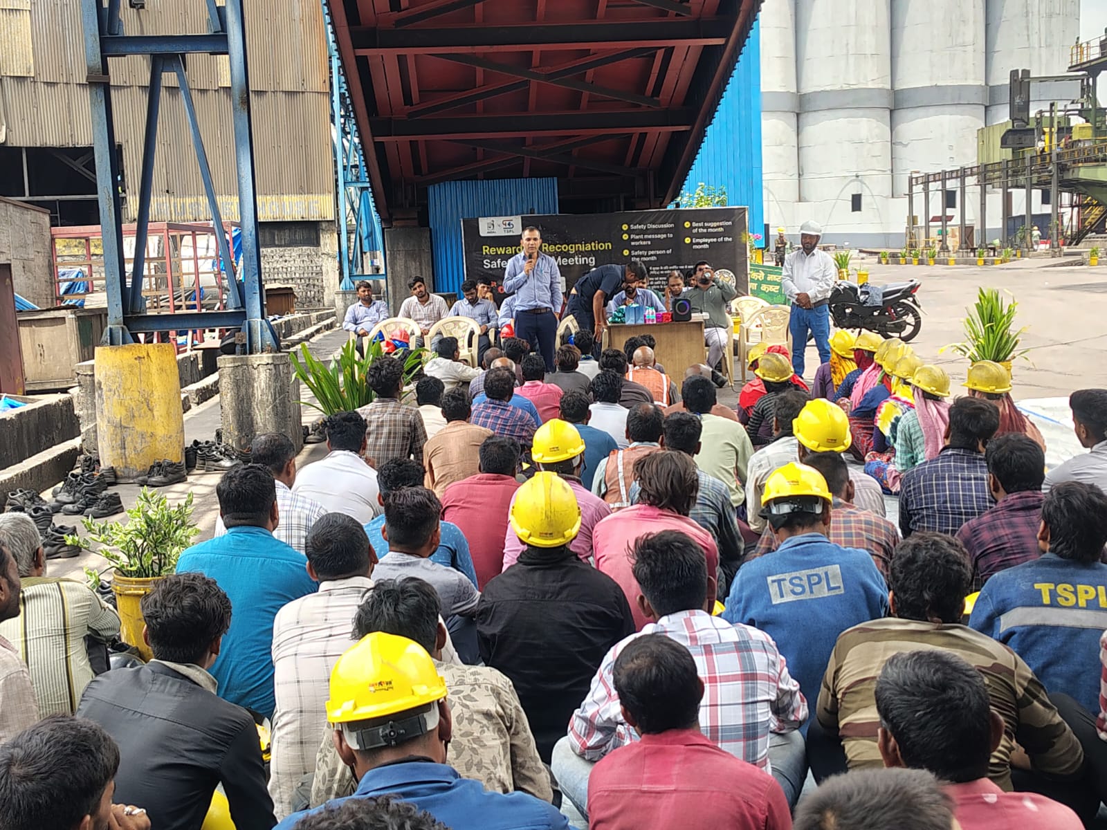 Workforce listens attentively during the safety discussion